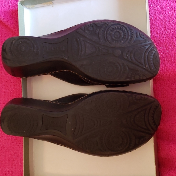 Born black leather buckle sandals - Picture 2 of 2